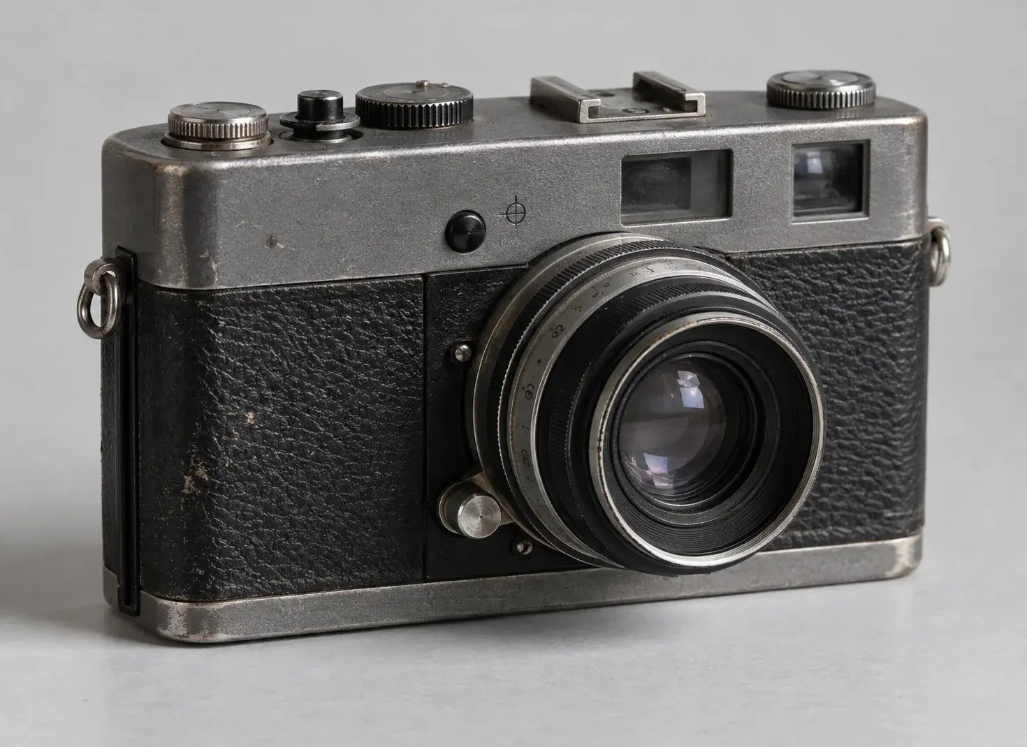 Ivory Twin-Lens Camera · Workshop Patina